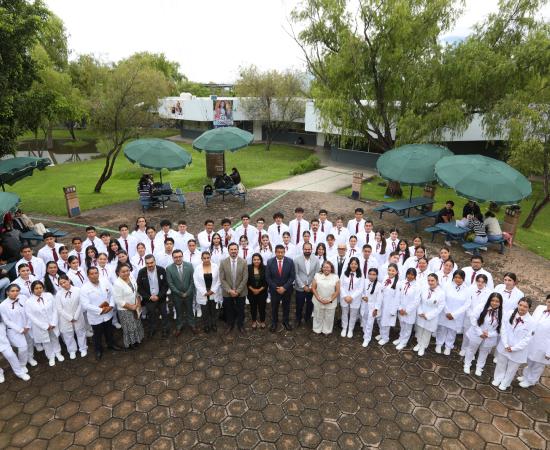 Imposicón de batas Medicina